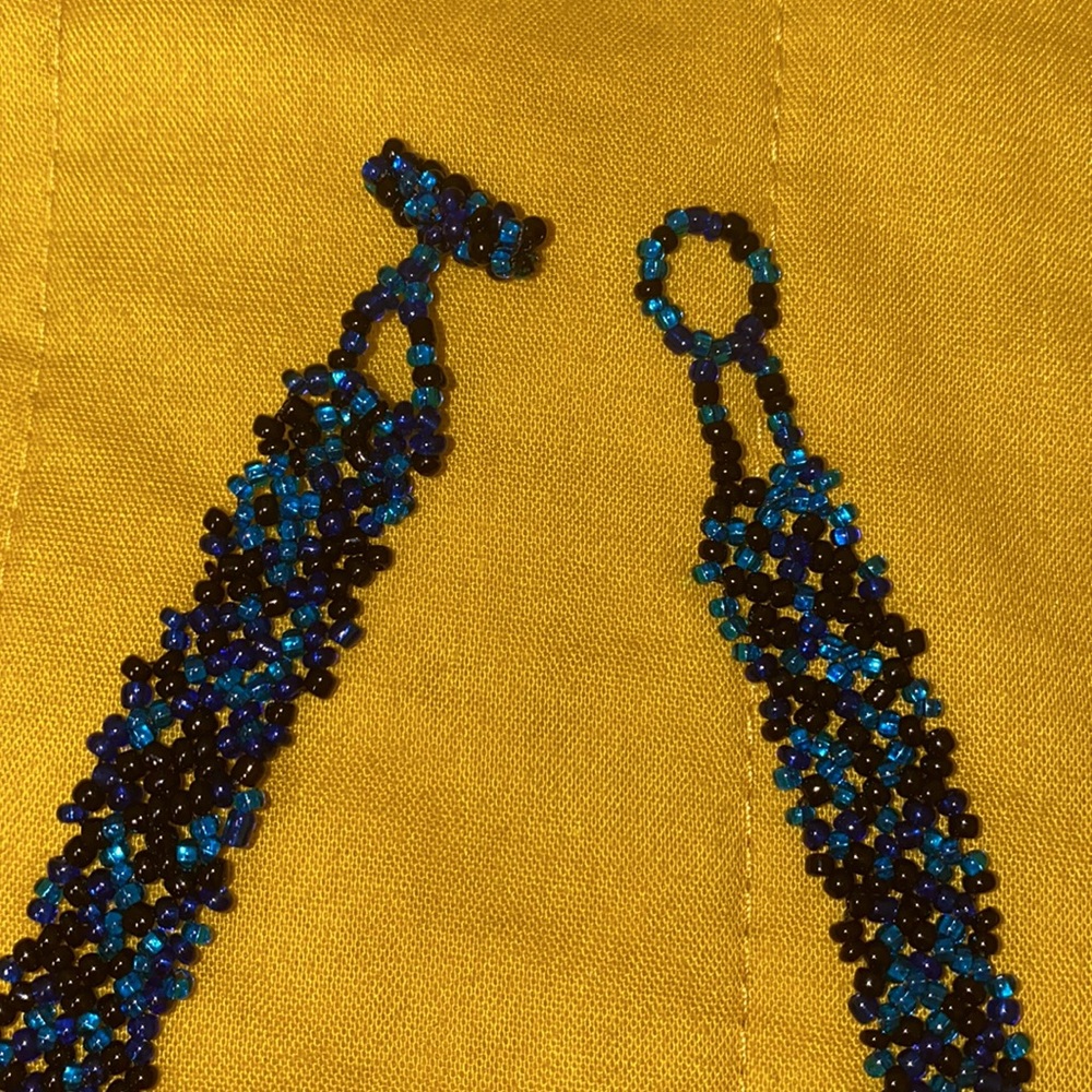 HANDMADE Blue Necklace - Picture 3 of 4